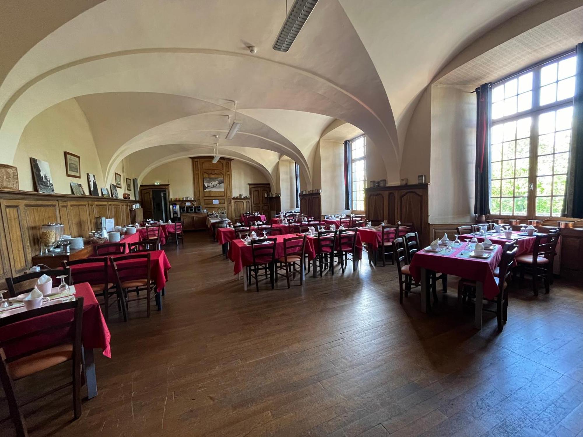 Logis Hotel Ancien Grand Seminaire Сен-Флур Екстер'єр фото